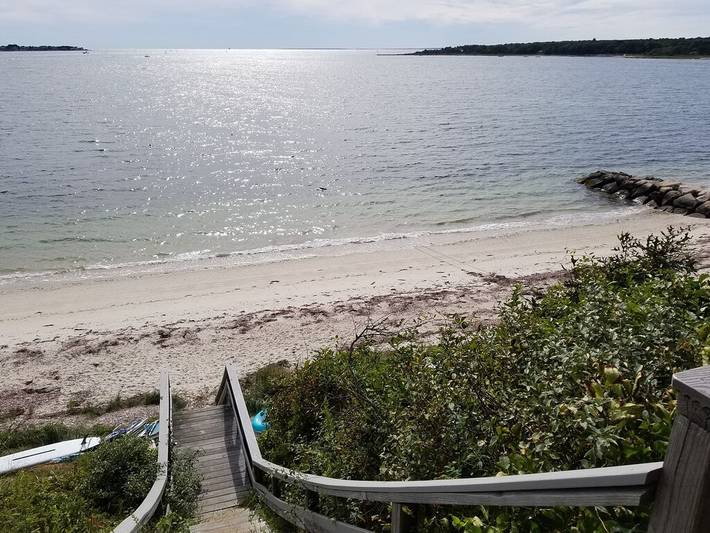 Vacation rental for 21 people, with terrace and yard in Cape Cod