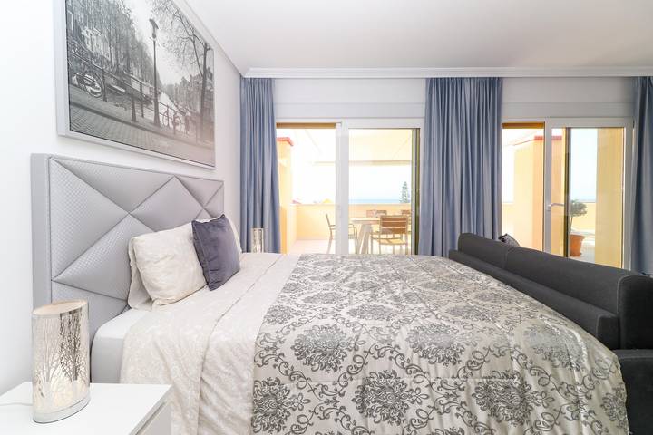Entire studio, Deluxe studio with huge terrace - Romana Playa beachfront in Don Carlos Elviria, Marbella