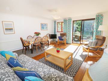 Cottage for 5 People in Freshwater, Isle of Wight, Photo 1