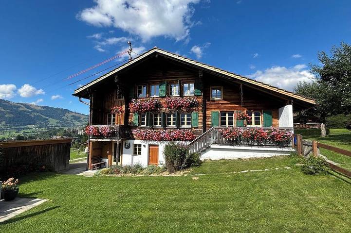 Hütte für 6 Personen, mit Balkon in Gstaad
