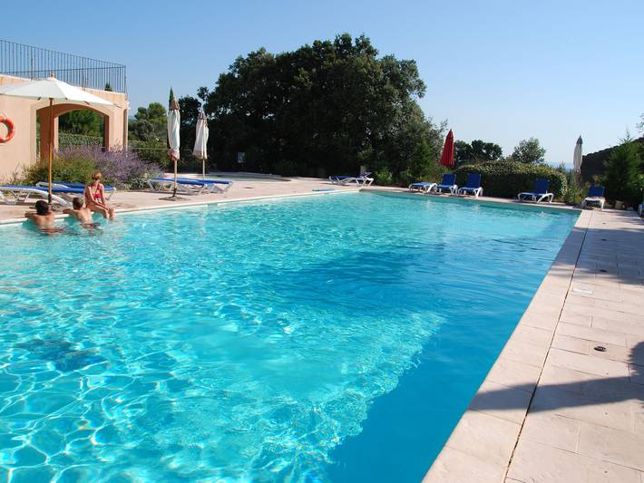 Villa pour 6 personnes, avec Terrasse ainsi que Jardin et Piscine dans le Vaucluse