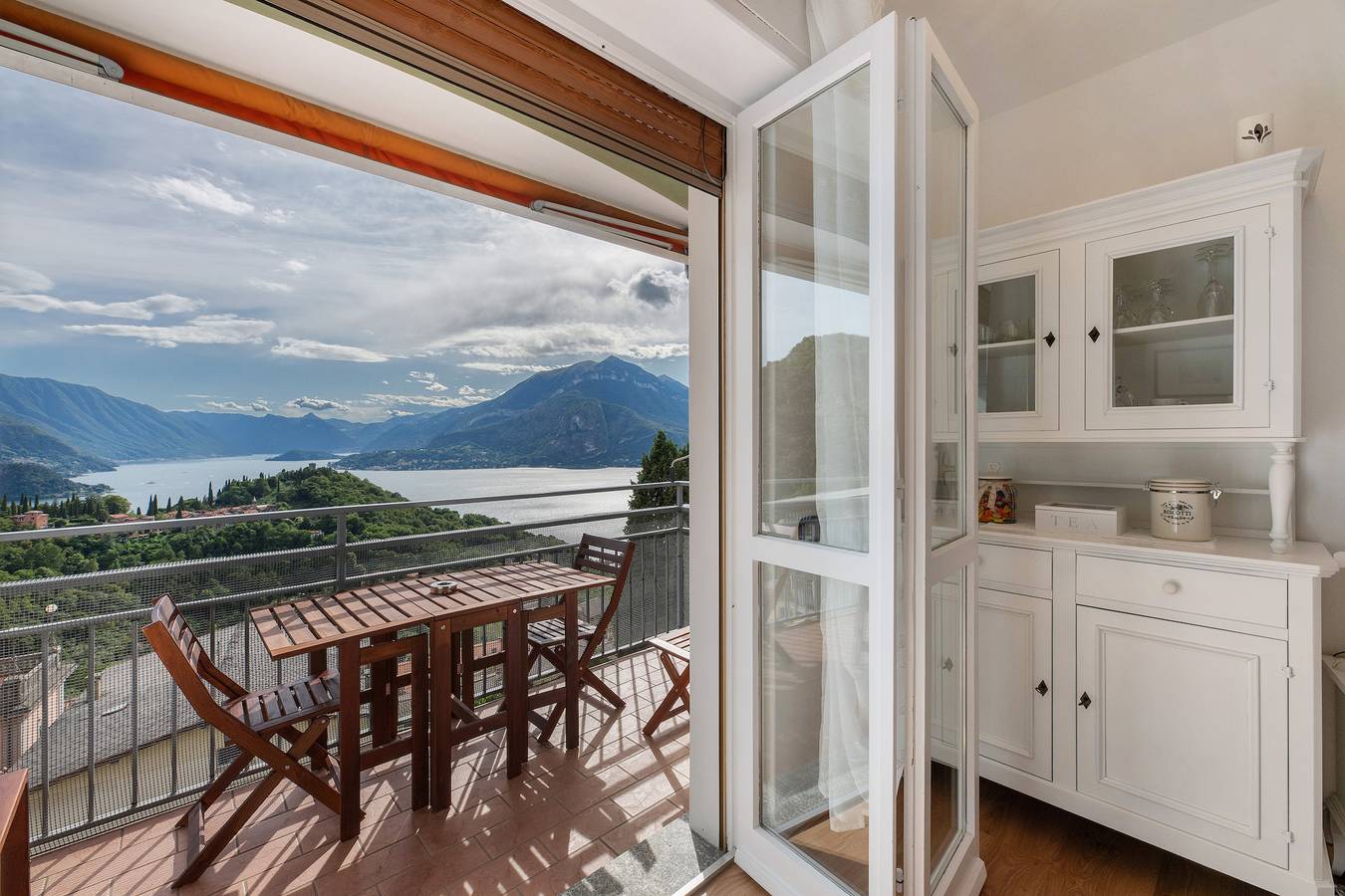 Appartamento intero, Sunset house perledo in Perledo, Comune di Perledo