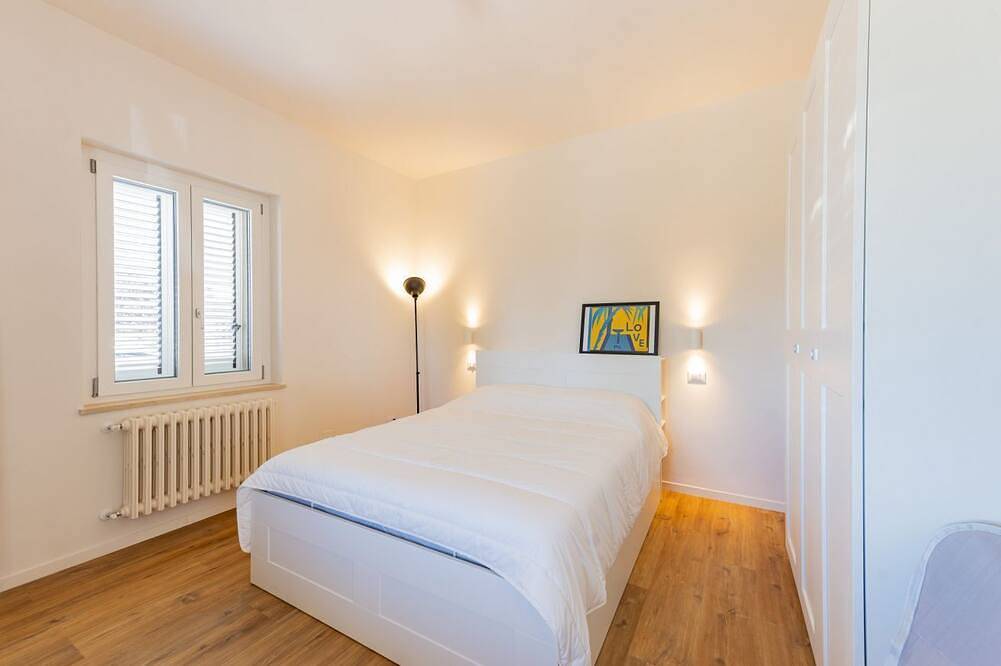 Entire apartment, Guesthost - Modern 60 sqm apartment, ideal for 4 people, located on the ground floor of a renovated single house Without a lift (one step to access it). The accommodation is located in Pescara Colli, in a quiet residential neighborhood, where you can enj in Pescara, Pescara Province