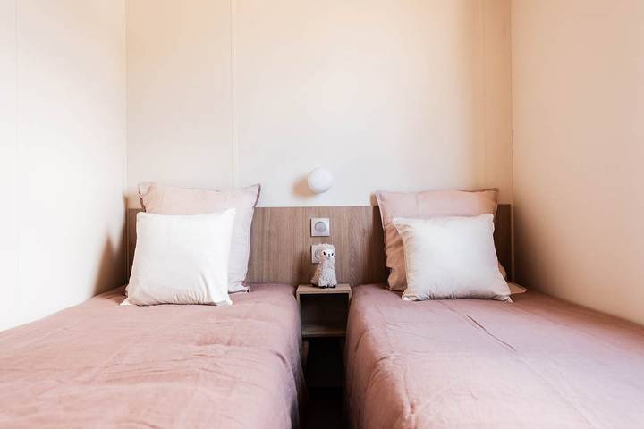 Ferienhaus für 4 Personen, mit Balkon/Terrasse und Terrasse sowie Pool in Bergen (Limburg) - 4