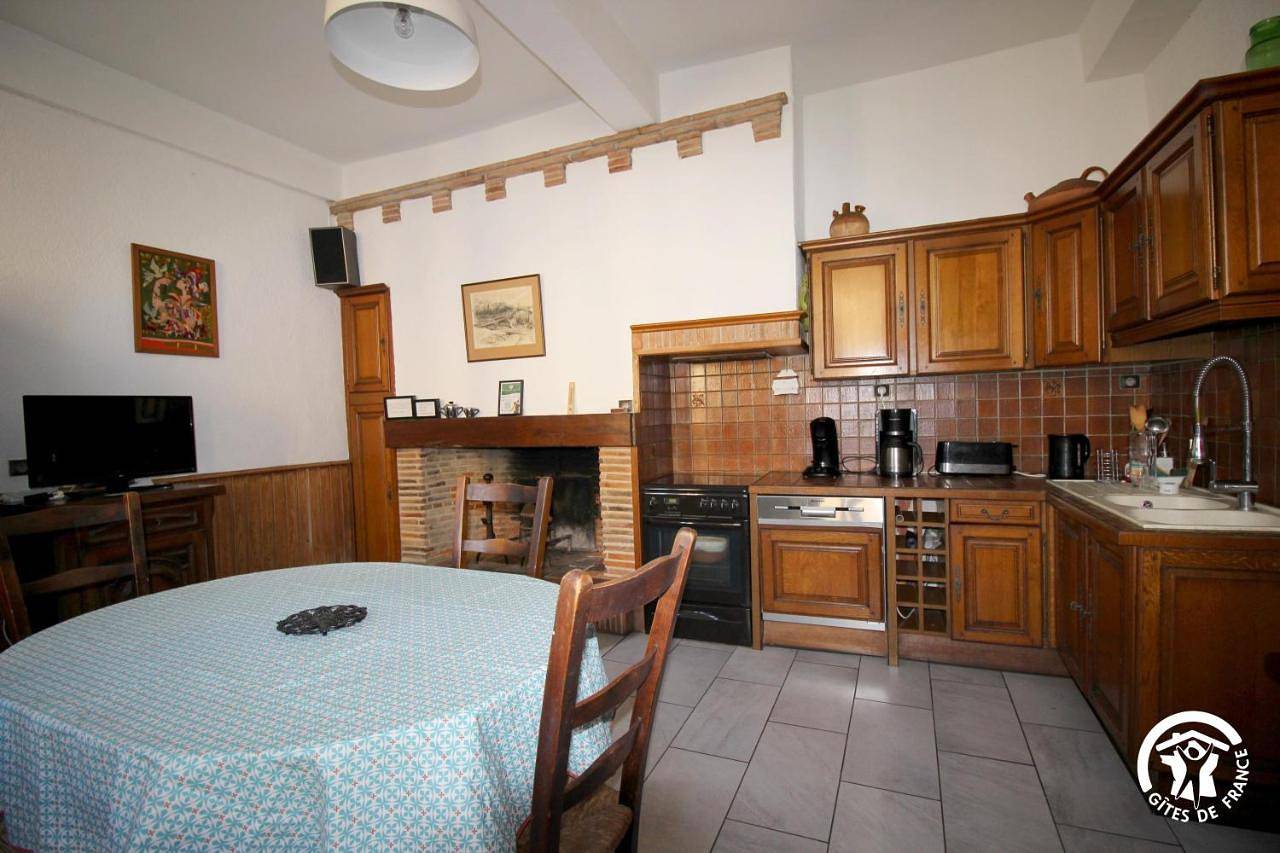 Four-Bedroom Holiday Home in Saramon, Gers