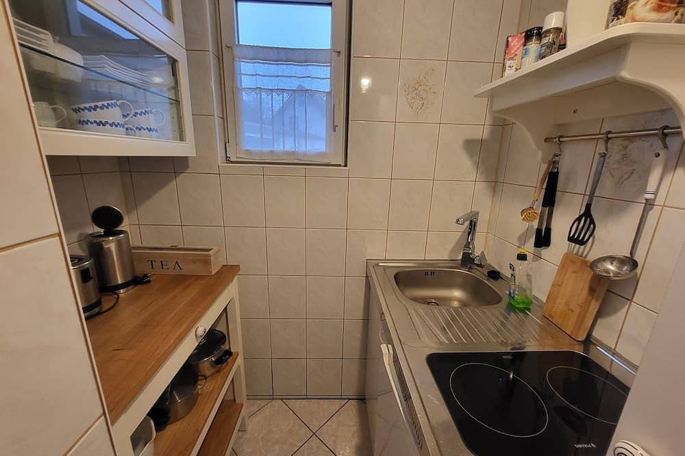 Entire apartment, Beautiful, very quietly located vacation apartment between the Baltic Sea and the Bodden with sauna in Dierhagen, Peninsula Fischland - Darss - Zingst