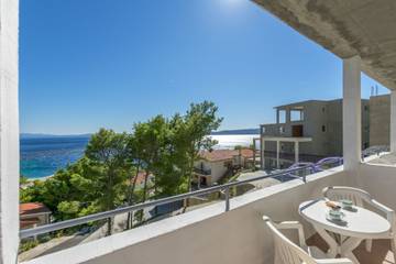 Vakantiewoning voor 3 Personen in Brela, Split-Dalmatië, Afbeelding 1