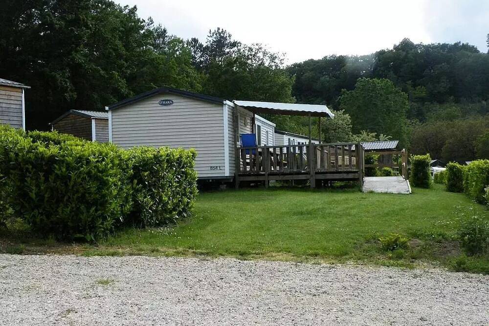Mobil home Spacieux - 4 Pers - Climatisé 4 Ã  6 personnes - 4 pers. inclus dans le tarif in Le Buisson-de-Cadouin, Périgord Noir