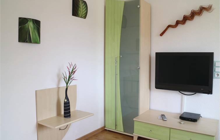 Ganze Ferienwohnung, Modernes Strandapartment mit Parkplatz und Satelliten-TV in Börgerende, Börgerende-Rethwisch