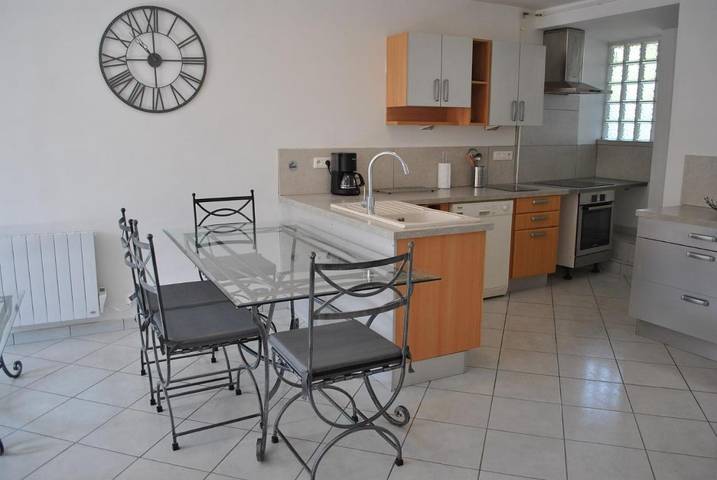 Gîte pour 4 personnes, avec terrasse à Saint-Laurent-de-Mure - 4