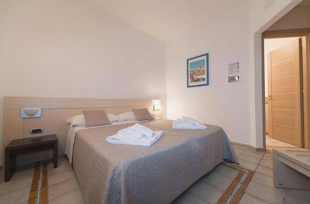 Single Room with Private Bathroom in Maiori, Costiera amalfitana