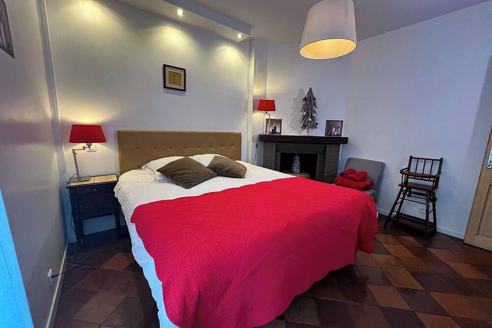 Chez Oscar, maison en pierre en plein cœur de Barbizon in Barbizon, Parc naturel régional du Gâtinais français