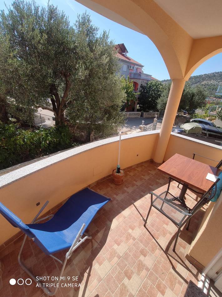 Casa de férias para 2 pessoas, com varanda/terraço em Marina