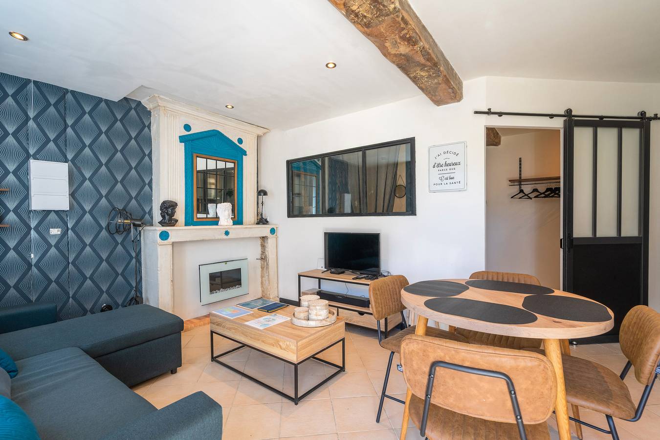 Appartement entier, Appartement Napoléon – Confort et Terrasse, Idéal pour Curistes et Familles à Saint-Genis in Saint-Genis-de-Saintonge, Région de Jonzac