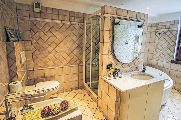 Apartamento entero, Il Ciliegio in Maccagno, Maccagno con Pino e Veddasca