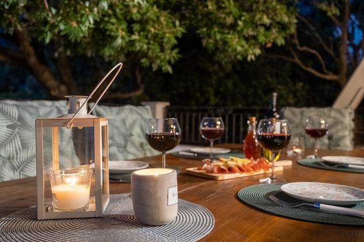 Ferienhaus für 6 Personen, mit Balkon/Terrasse und Pool sowie Sauna in Makarska - 3