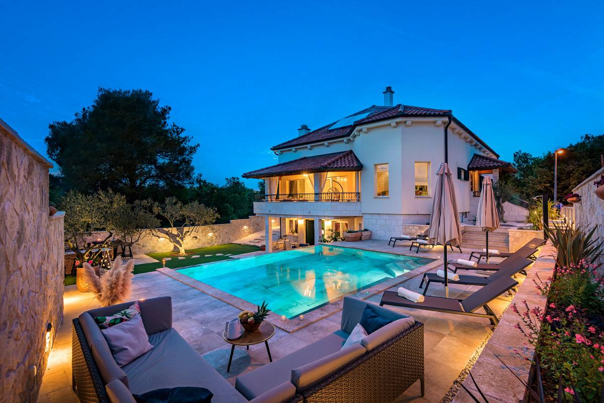 Casa vacanza a Bilice a partire da 352€ a notte