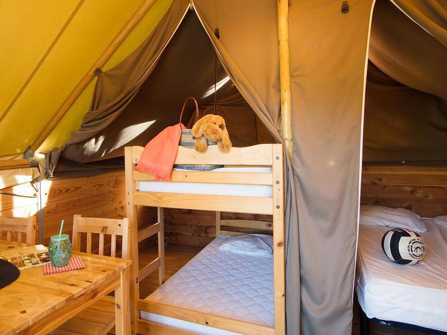 Camping  Ecologique La Roche d'Ully - Bungalowzelt 4 personen - Kanadische Lodge ohne Sanitäranlagen in Ornans, Doubs