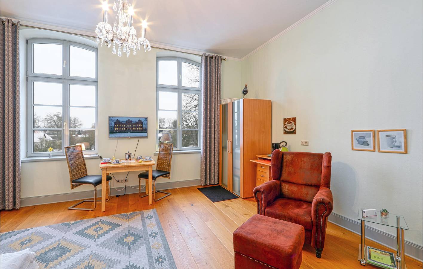 Ganze Ferienwohnung, Seeblick-Apartment mit Terrasse, Parkplatz & WiFi - Krakau am See in Alt Sammit, Krakow am See