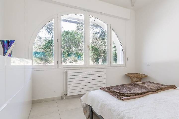 Location de vacances pour 8 personnes, avec Jacuzzi ainsi que Terrasse et Jardin dans Plage Suzac - 2