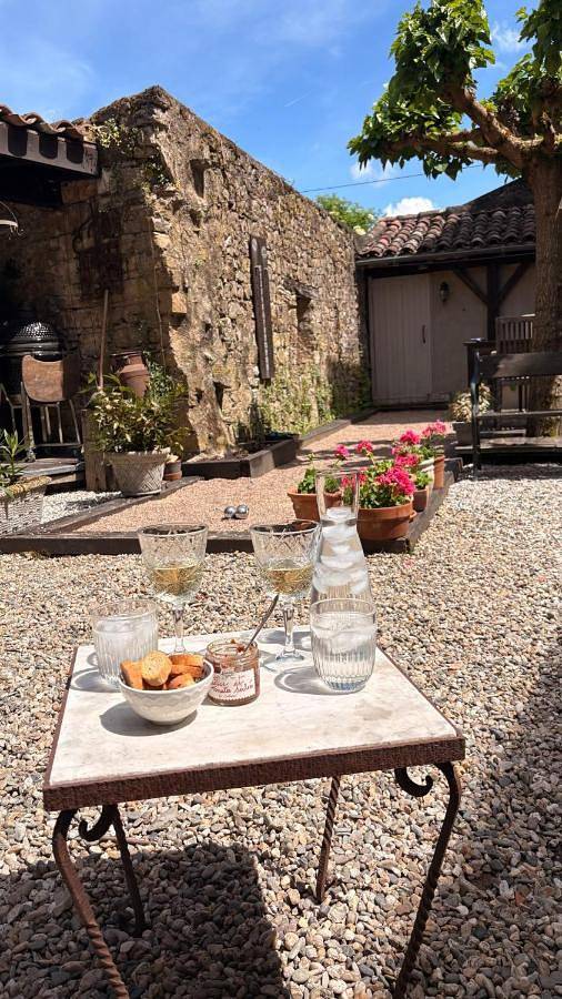 Location de vacances pour 2 personnes, avec Terrasse ainsi que Jardin et Vue à Les Cabannes (Tarn) - 4