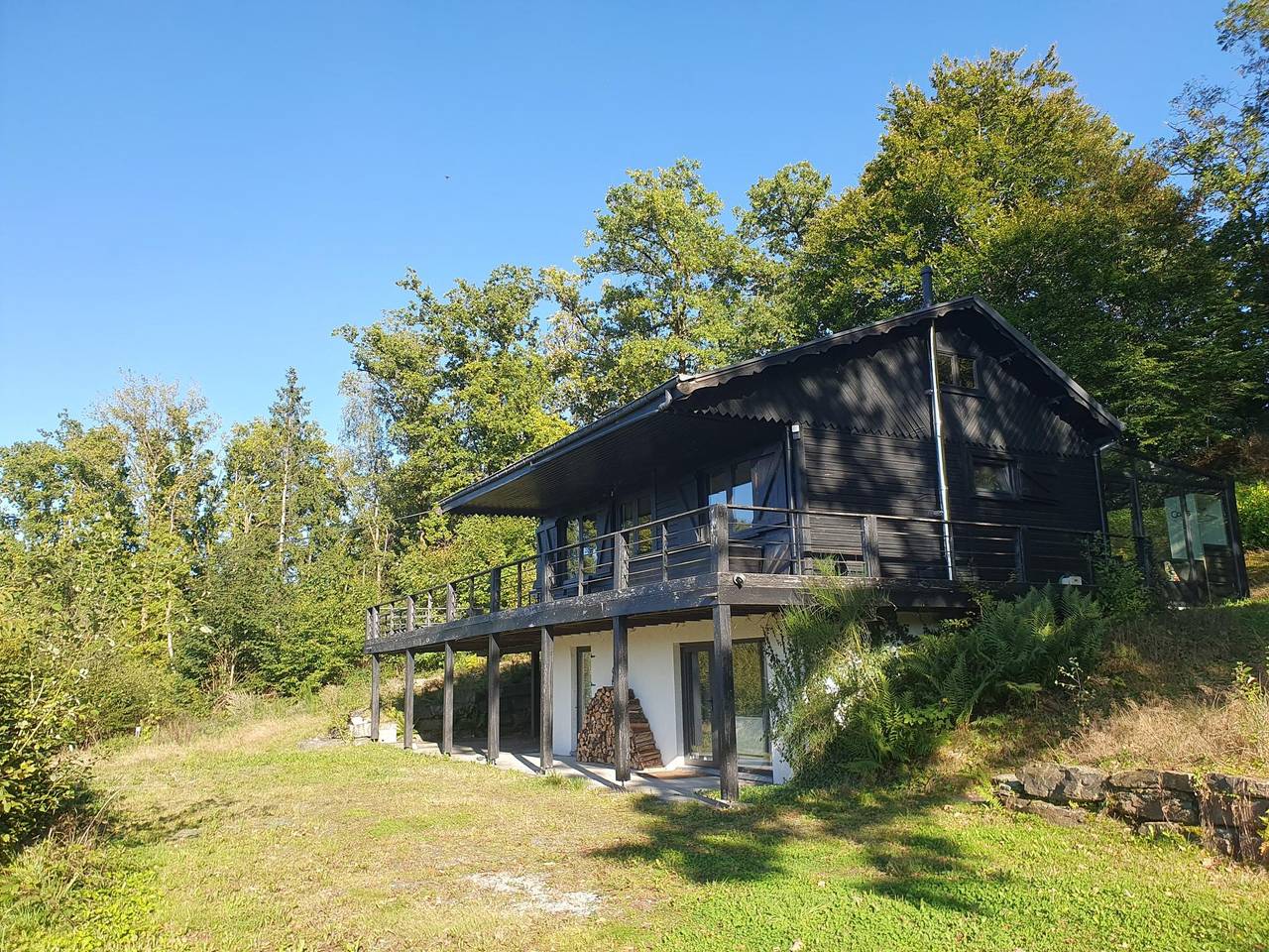 Superb chalet with pool table near the Semois in Laforêt, Vresse-sur-Semois