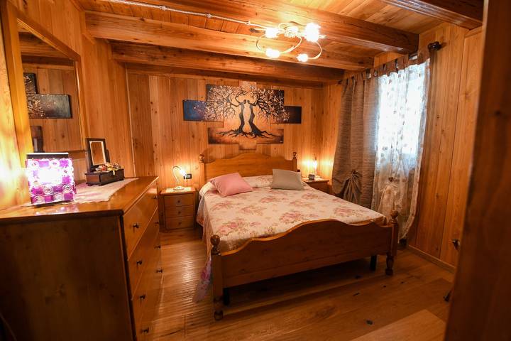 Hel lejlighed, 'Maison Elie' Apartment with Mountain View, Balcony and Wi-Fi in Vieyes, Comune di Aymavilles