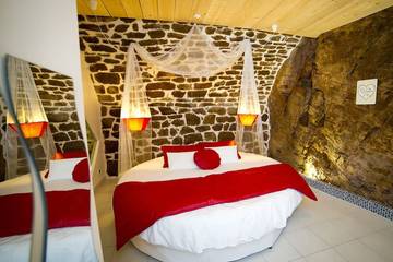 Gîte pour 2 Personnes dans Sévérac-d'Aveyron, Massif central, Photo 2