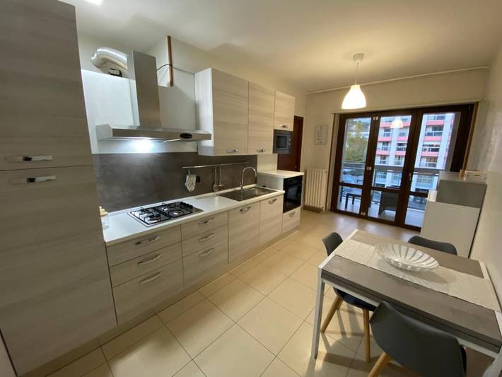 Gîte pour 4 personnes, avec Balcon à Potenza - 2