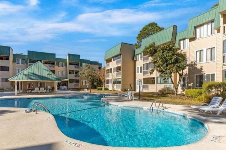 Apartamento de vacaciones para 6 personas, con vistas además de piscina y balcón - 1