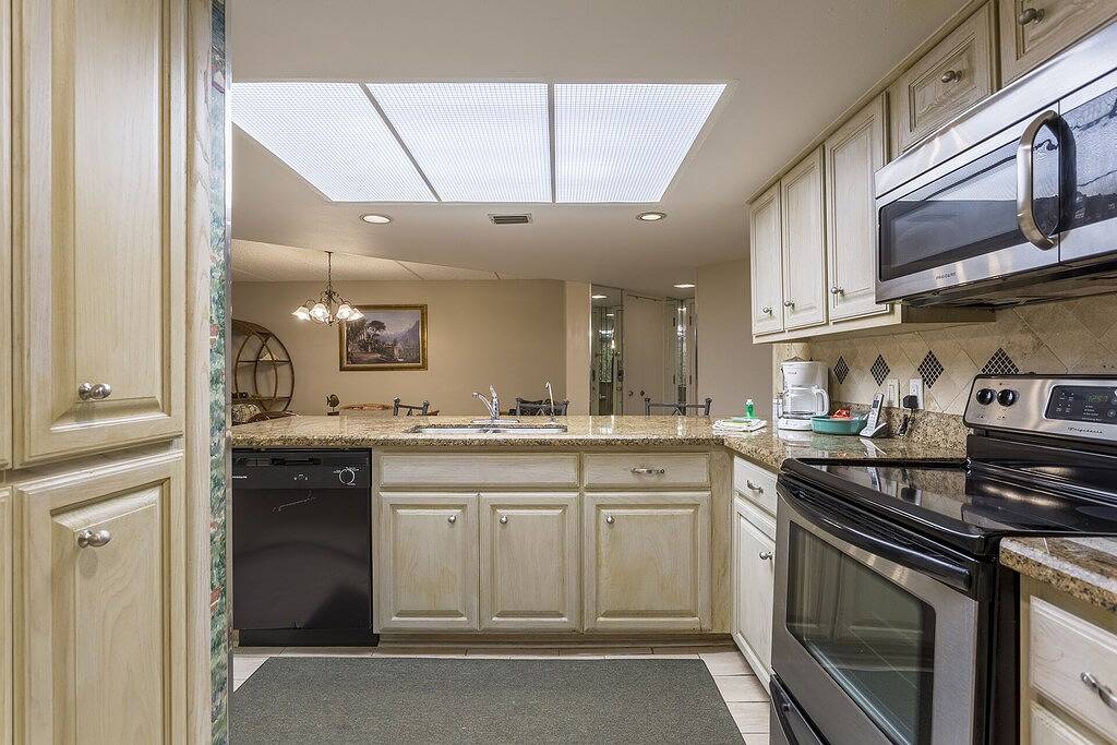 Ganze Wohnung, Saida Iv 307 - 2-bedroom at beachfront resort, family-friendly in South Padre Island, Laguna Madre