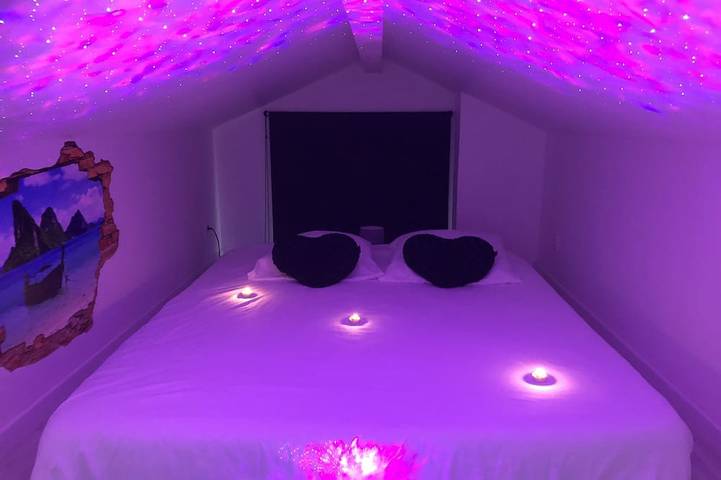 Location de vacances pour 2 personnes, avec jacuzzi à Tignieu-Jameyzieu - 2