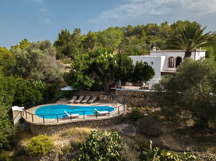 Chalet para 10 personas, con vistas además de piscina y jardín - 1