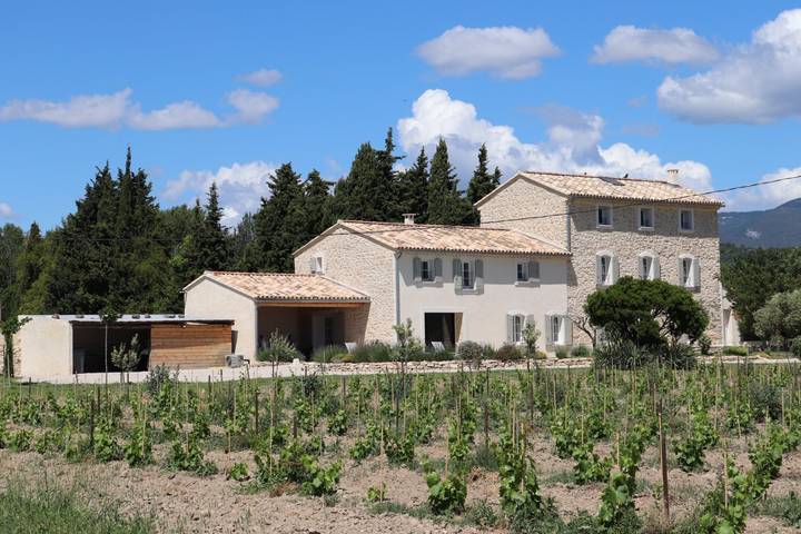 Gîte pour 18 personnes, avec piscine et jardin ainsi que jacuzzi et balcon à Caromb - 2