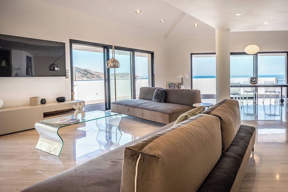 Villa d’Architecte Pieds Dans L’Eau vue panoramique Revelata et accès direct Mer in Calvi, Région de Calvi