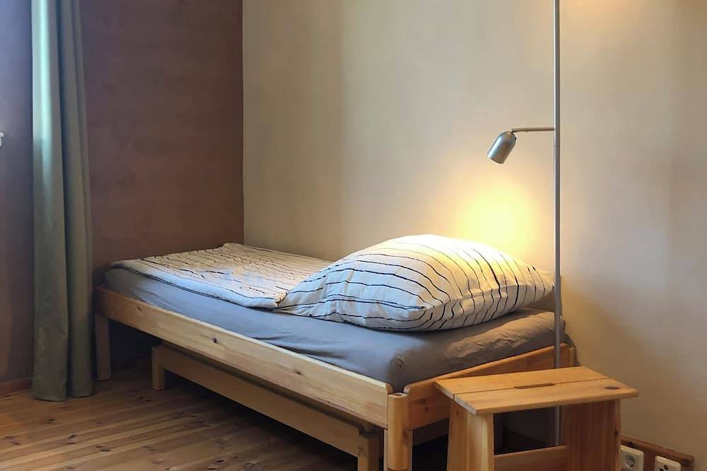 Gemütliches, nachhaltiges Ferienhaus & Garten, Sauna & 2 Terrassen, (**** Dtv) in Beeskow, Region Oder - Spree