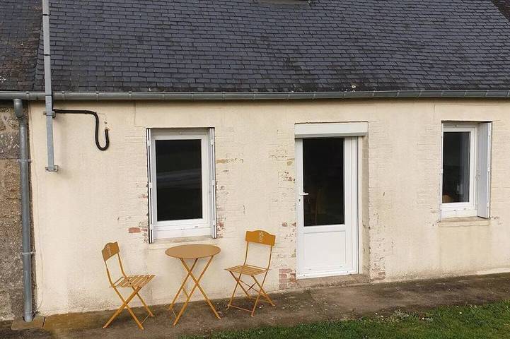 Ganze Wohnung, Logement Spacieux Rénové Dans une Longère in Rostrenen, Guingamp Region