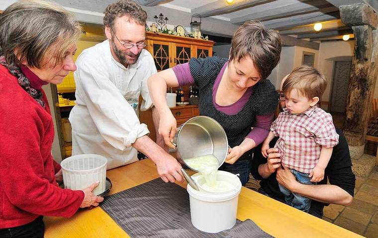 Bauernhof für 5 Personen, mit Terrasse und Balkon/Terrasse sowie Sauna und Whirlpool, mit Haustier in Franken - 4