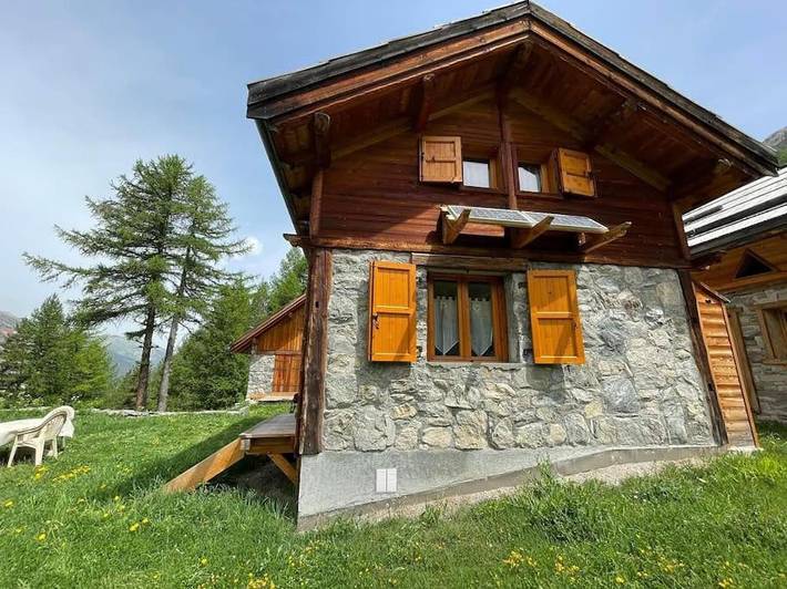 Chalet pour 6 personnes, avec Terrasse ainsi que Jardin et Vue
