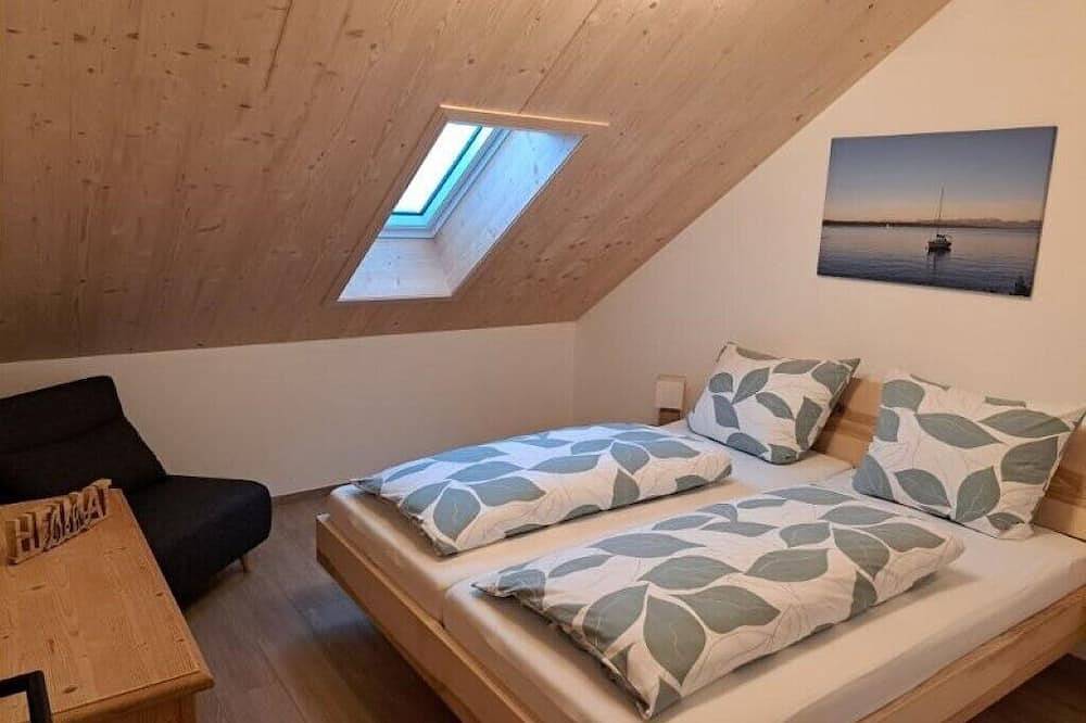 Ganze Wohnung, Ferienwohnung Roche Hof in Pähl - gemütlich, ländlich und mit Liebe zum Detail in Pähl, Ammersee
