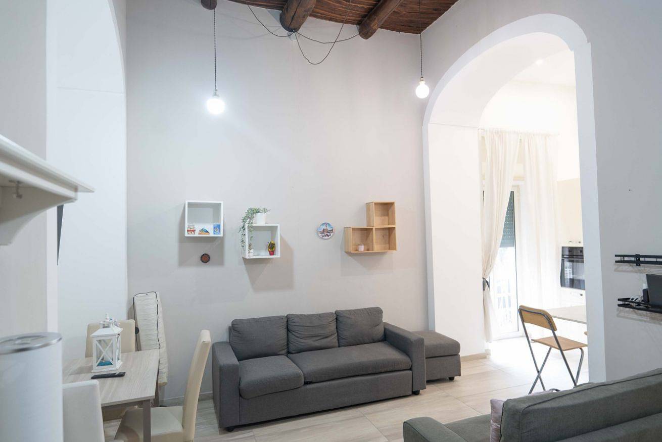 Ganze Wohnung, Ferienwohnung für 2 Personen mit Balkon/Terrasse in Neapel, Neapel Provinz