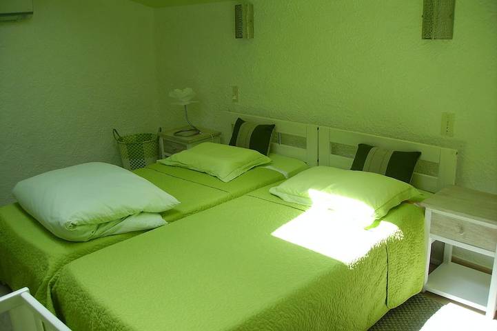 Location de vacances pour 8 personnes, avec jardin à Lachapelle-sous-Aubenas - 4