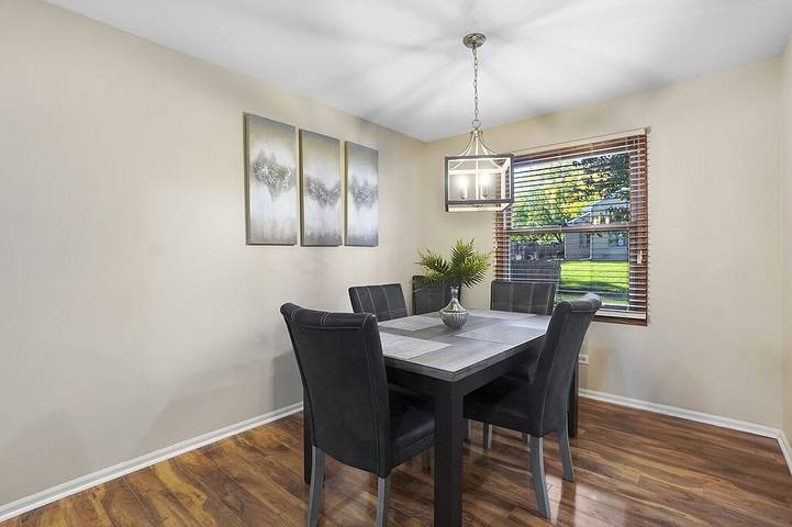 Vacation rental for 10 people in Naperville