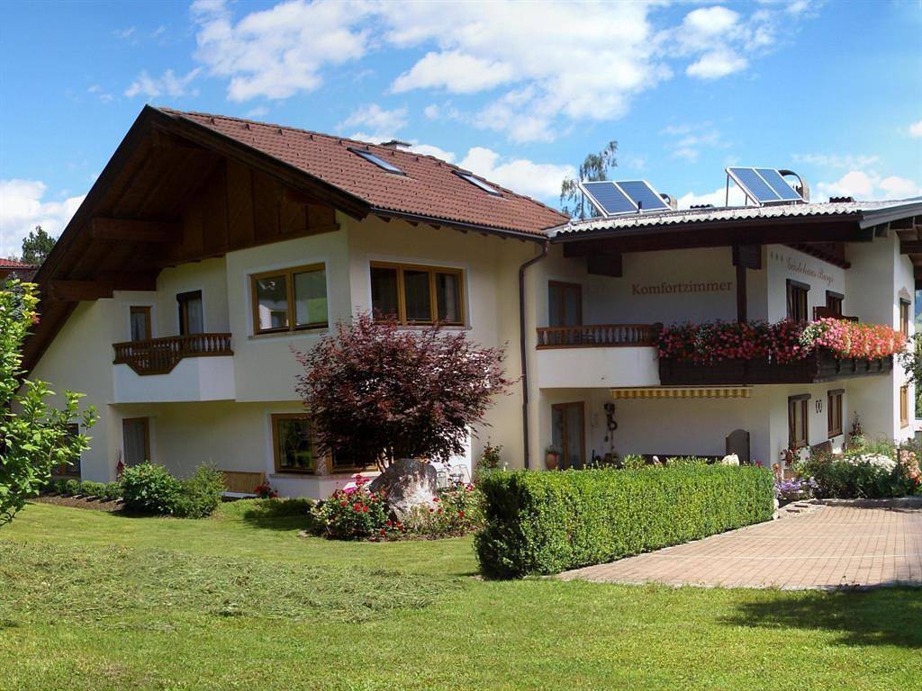 Familienzimmer mit Dusche, Wc in Tuxer Alpen, Fügen
