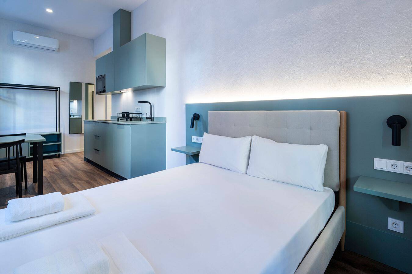 Entire studio, Vlc Host - Reina 168 2 in Valencia, Costa de Valencia