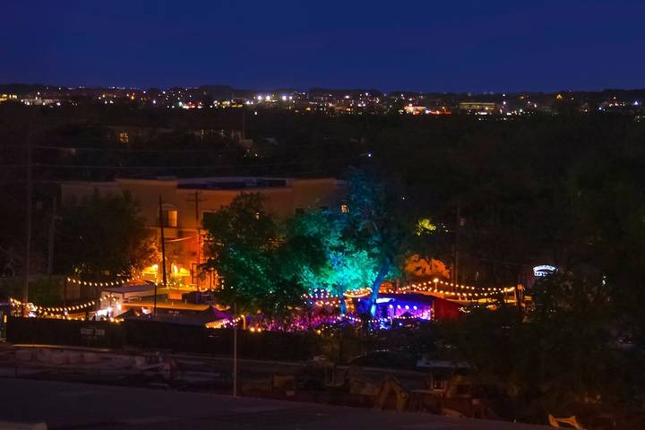 Vacation rental for 23 people, with garden and pool as well as hot tub in Austin (TX)