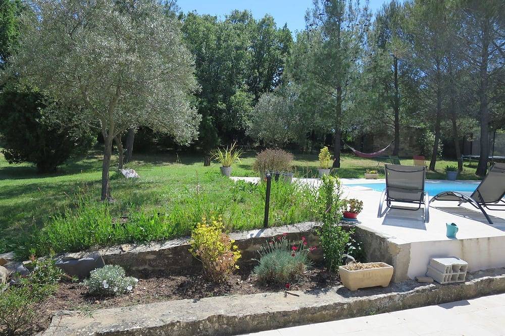 Charming cottage in a quiet country estate near Aix-Provence in Trets, Aix-en-Provence und Umgebung