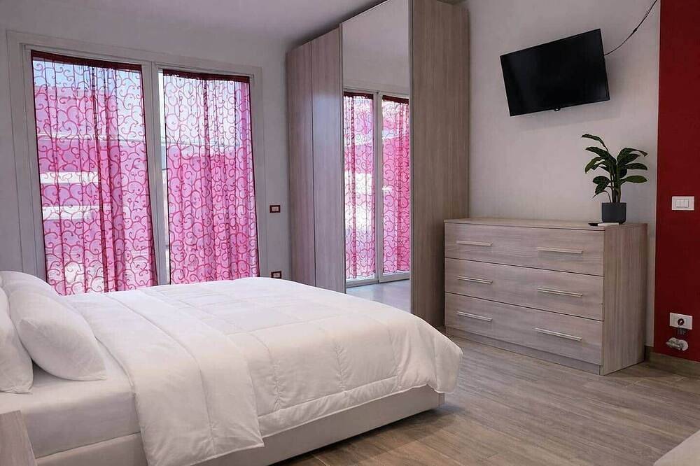Apartamento entero, Arvén Crimson - studio apartment 15 min. from Venice in Mestre, Venecia