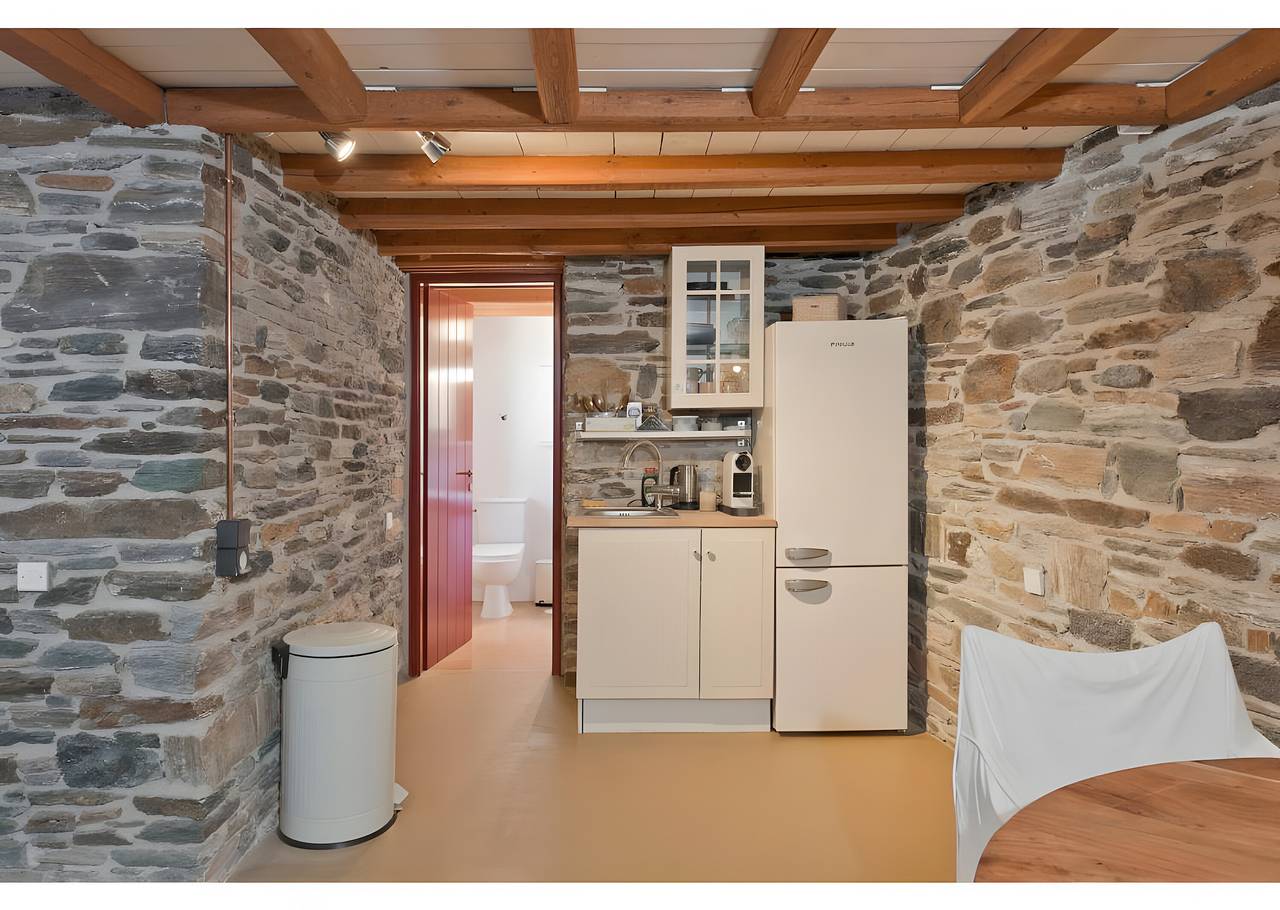 Landhaus 'Kythnos Keli' mit Meerblick, privater Terrasse und Balkon in Kythnos
