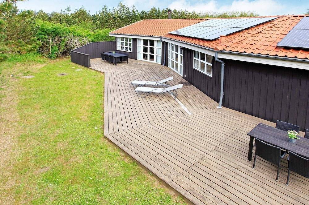 Luxurioses Refugium mit Pool -- By Traum Ferienwohnungen in Løkken, Hjørring und Umgebung